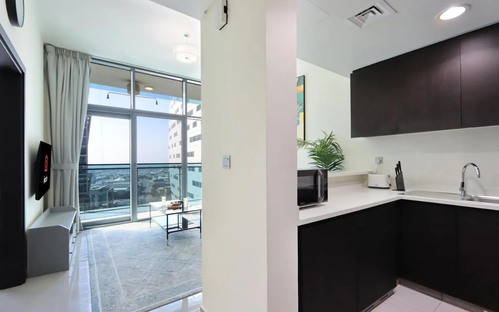 Livbnb Suites - Modern 1 Bed In Merano Tower Dubai Emirati Arabi Uniti